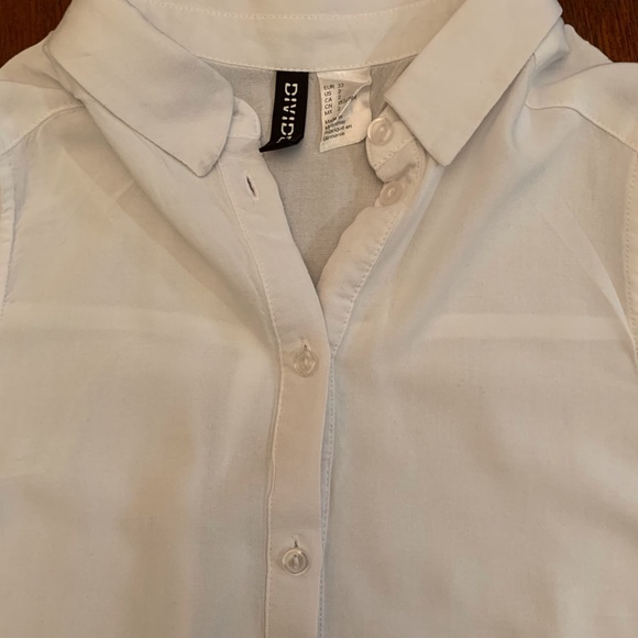 H&M button up tank - Picture 3 of 7